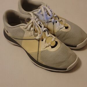 Nike lunarlon golf shoes size 7.5